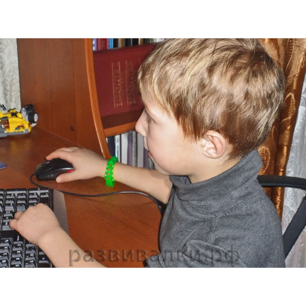 Компьютерный браслет для детей
